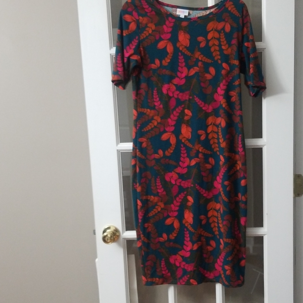 Fittee patterned dress